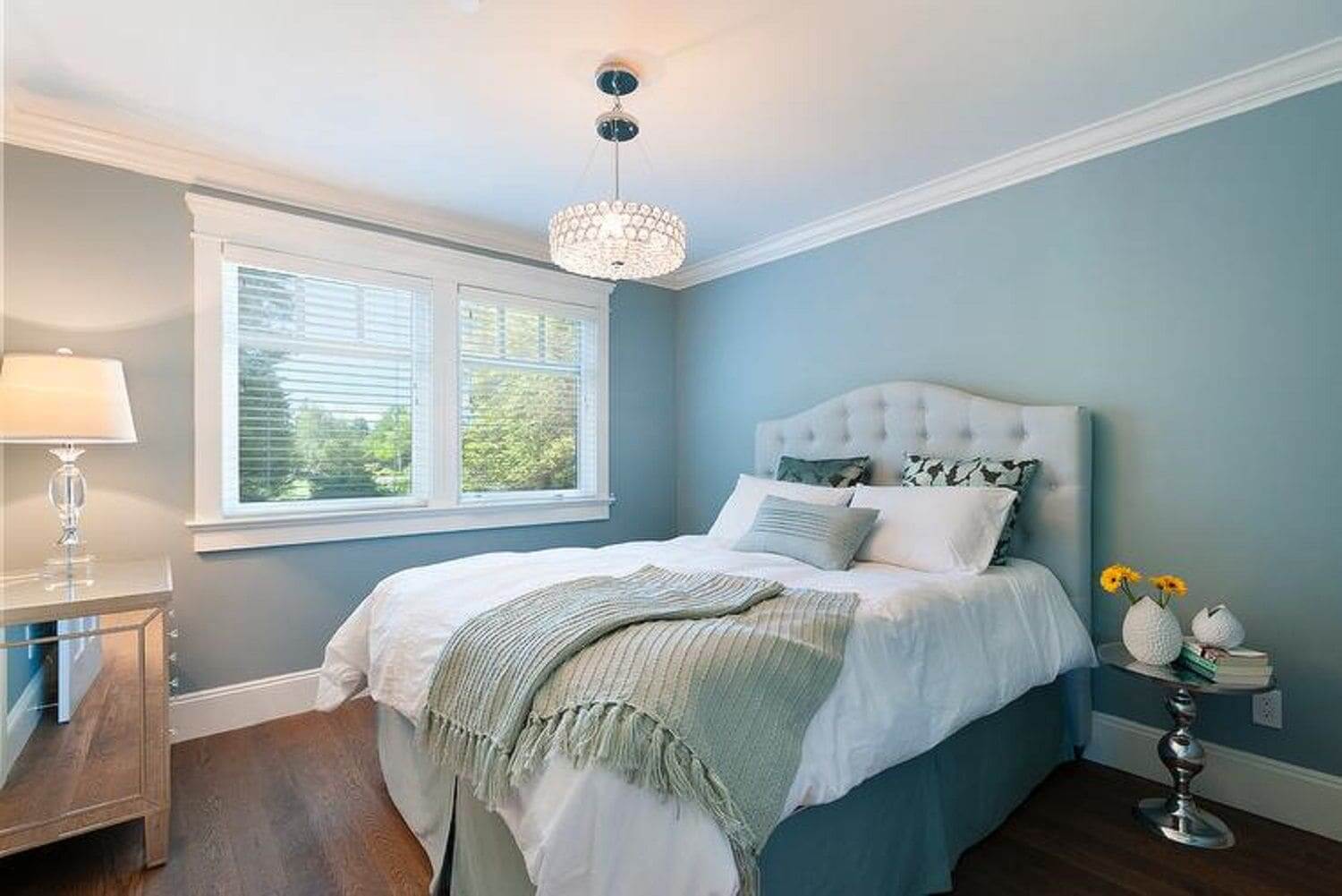 phòng ngủ màu xanh dương đẹp