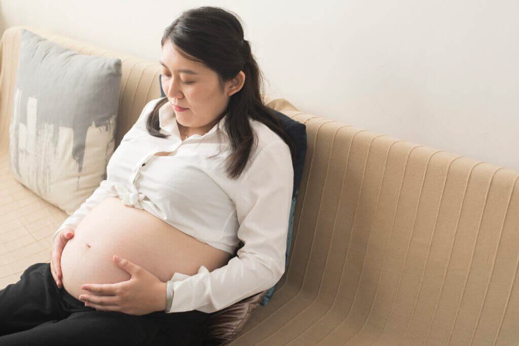 phụ nữ trên 35 không nên sinh con