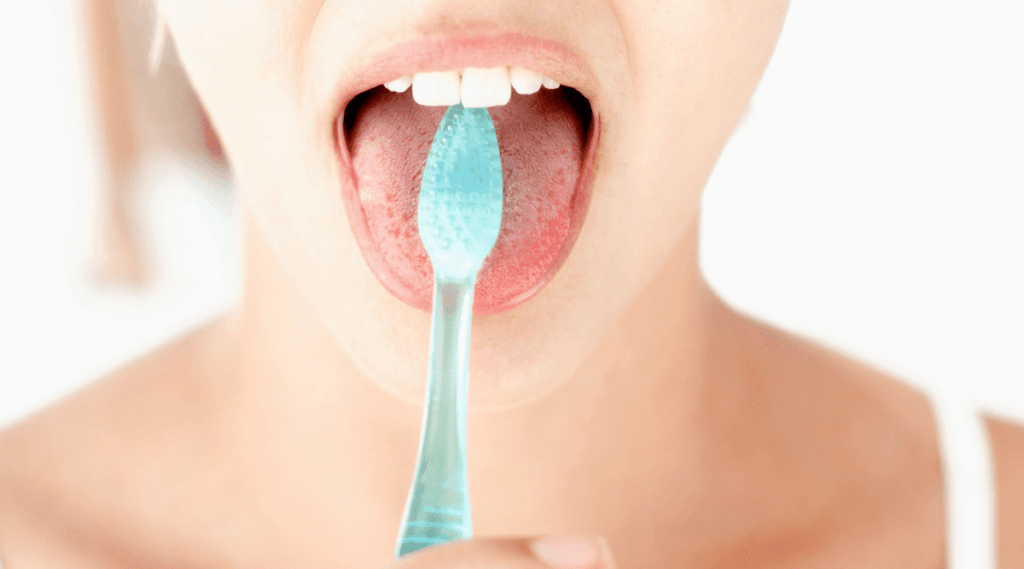 cách vệ sinh lưỡi bị trắng