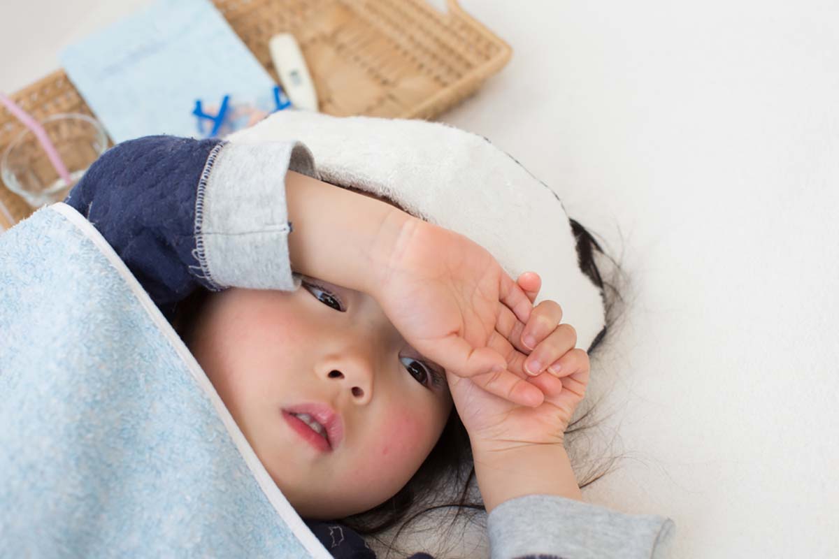 Tiêm phòng cúm cho trẻ và tác dụng phụ