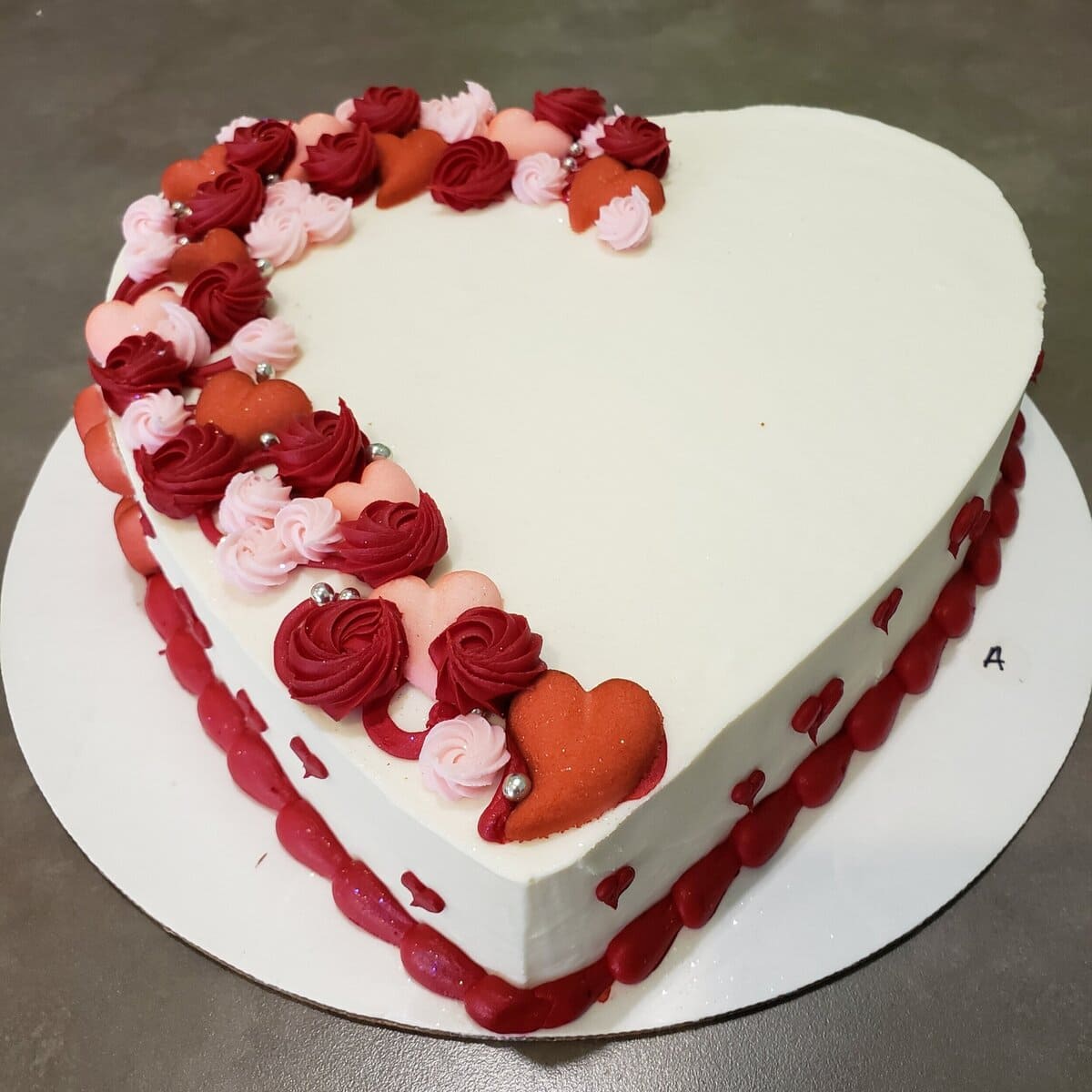 20+ ý tưởng trang trí bánh kem Valentine cực ngọt ngào cho người thương 29