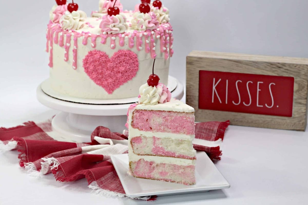20+ ý tưởng trang trí bánh kem Valentine cực ngọt ngào cho người thương 31