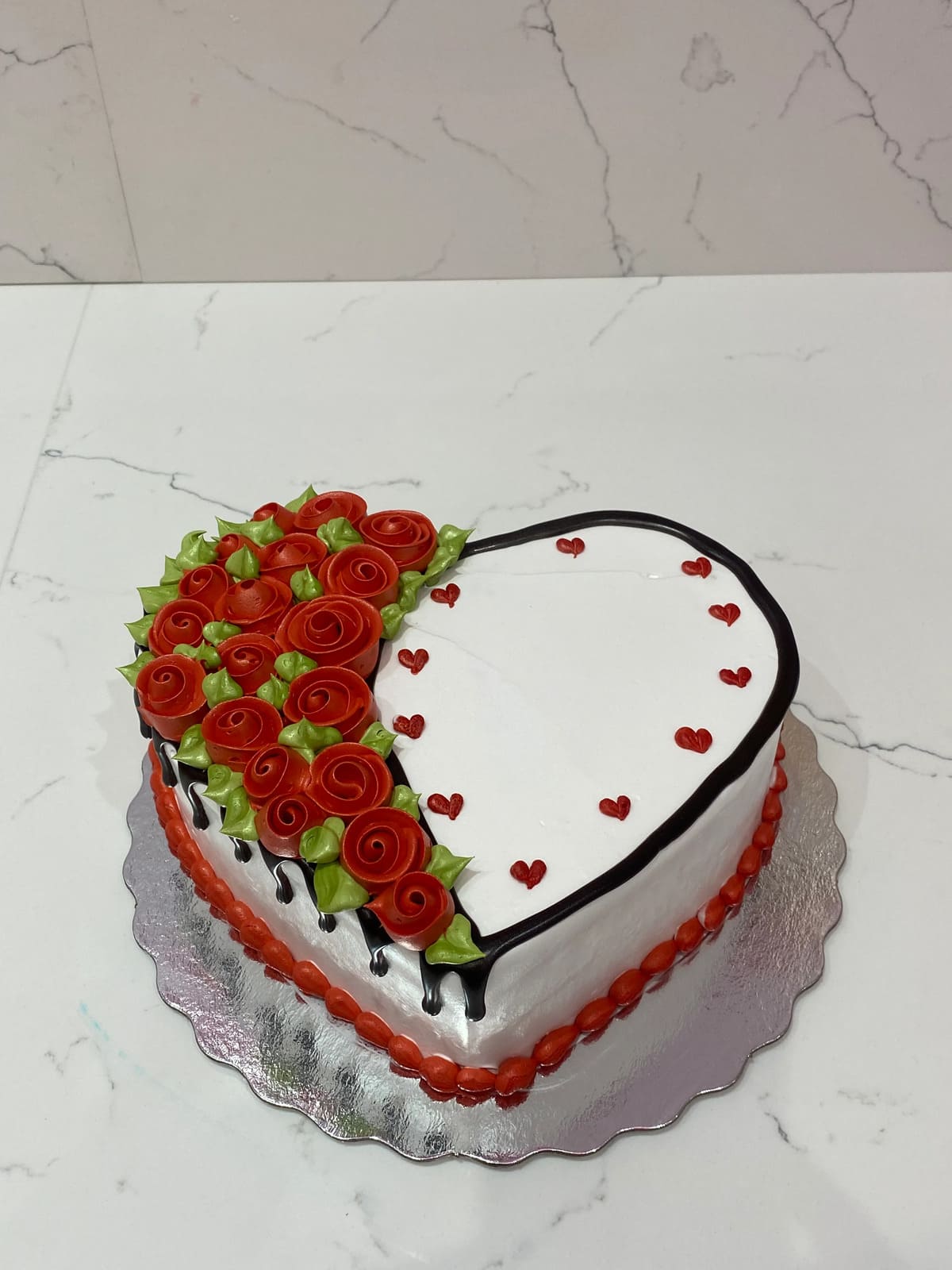 20+ ý tưởng trang trí bánh kem Valentine cực ngọt ngào cho người thương 25