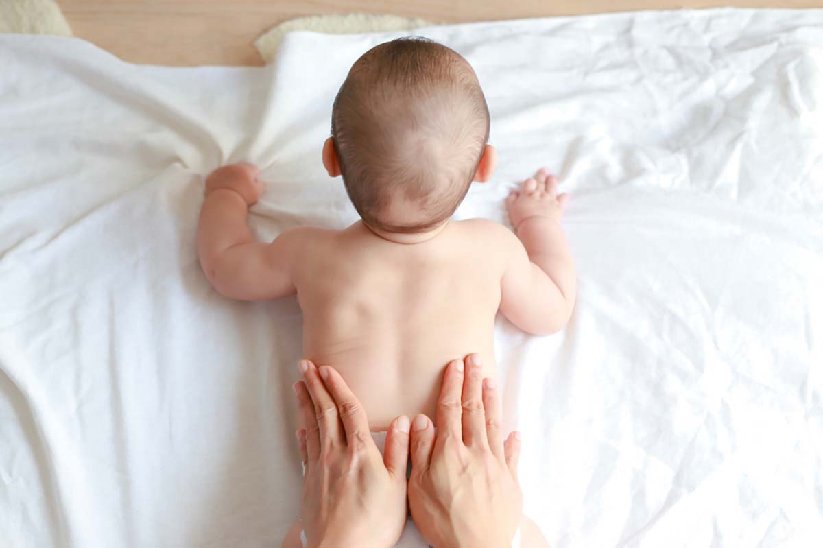 5 mẹo dân gian chữa sôi bụng ở trẻ sơ sinh tại nhà hiệu quả