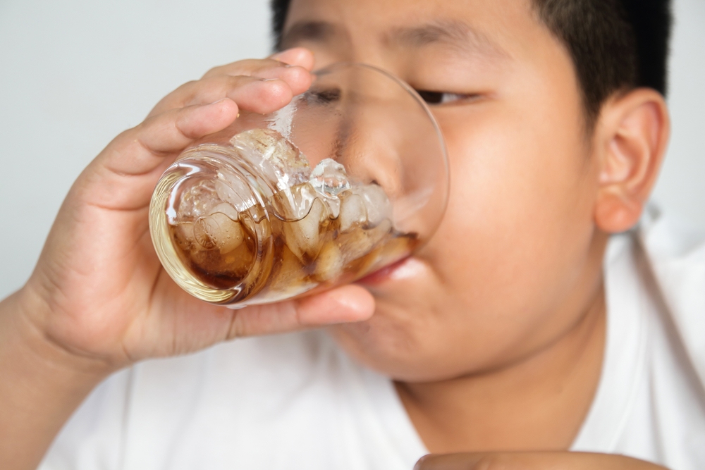 tác hại của uống nước ngọt nhiều