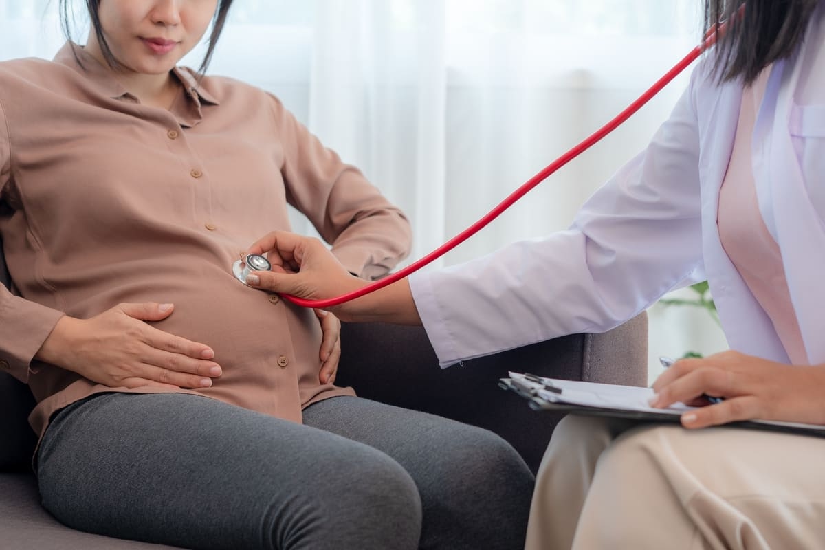 lý do đau bụng khi mang thai