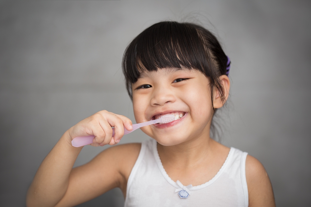 cách chọn kem đánh răng trẻ em phù hợp