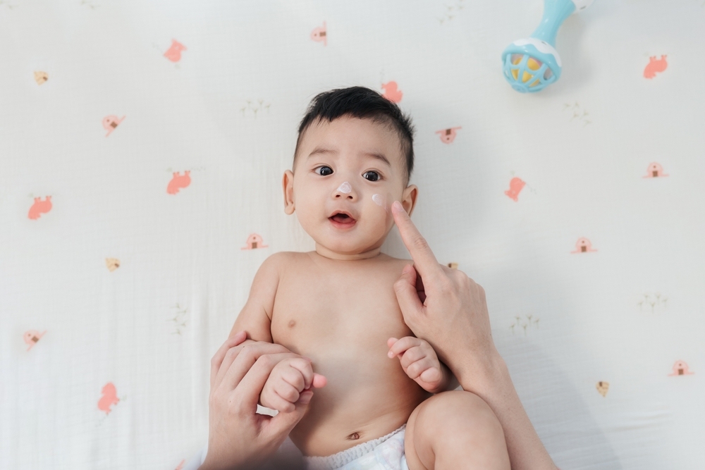 kem dưỡng da cho bé và tiêu chí chọn kem dưỡng da cho bé an toàn