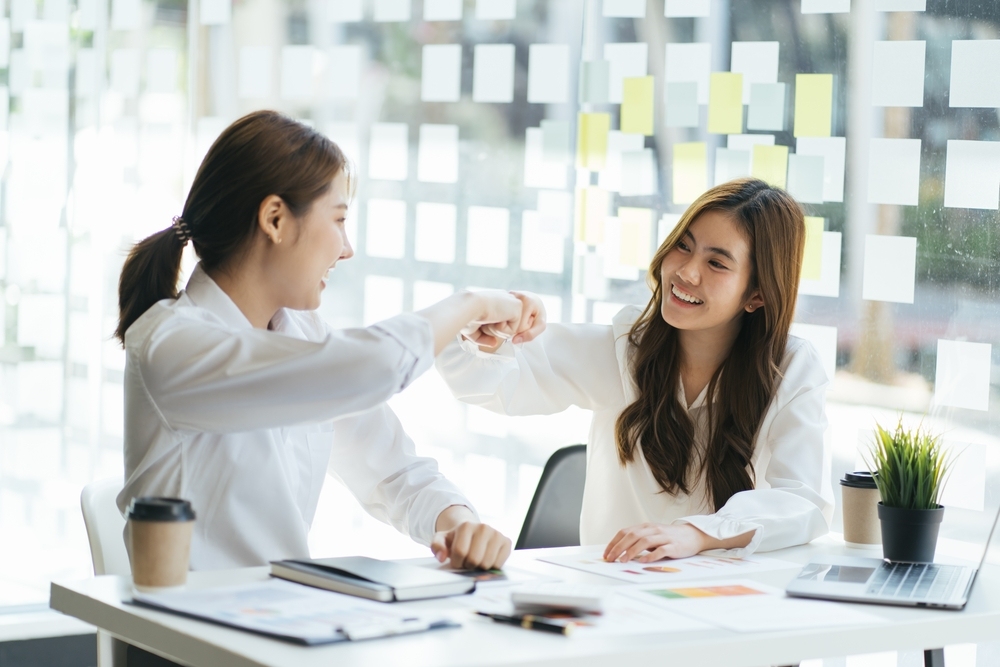 Vì sao cần nuôi dưỡng cảm xúc tích cực trong môi trường áp lực