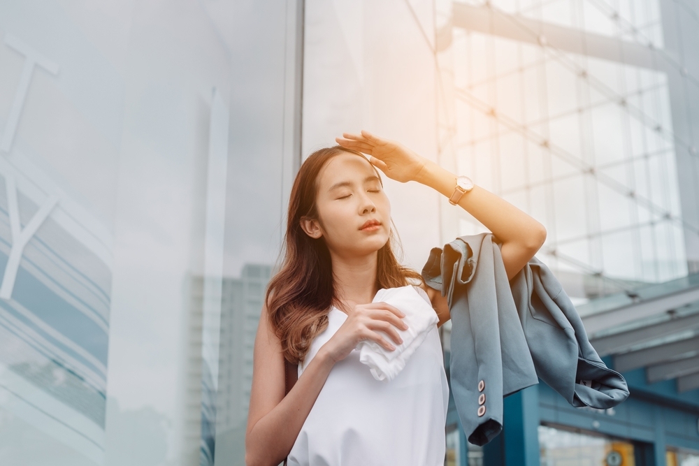 da dầu mụn nên dùng gì​ và nguyên nhân hình thành da dầu