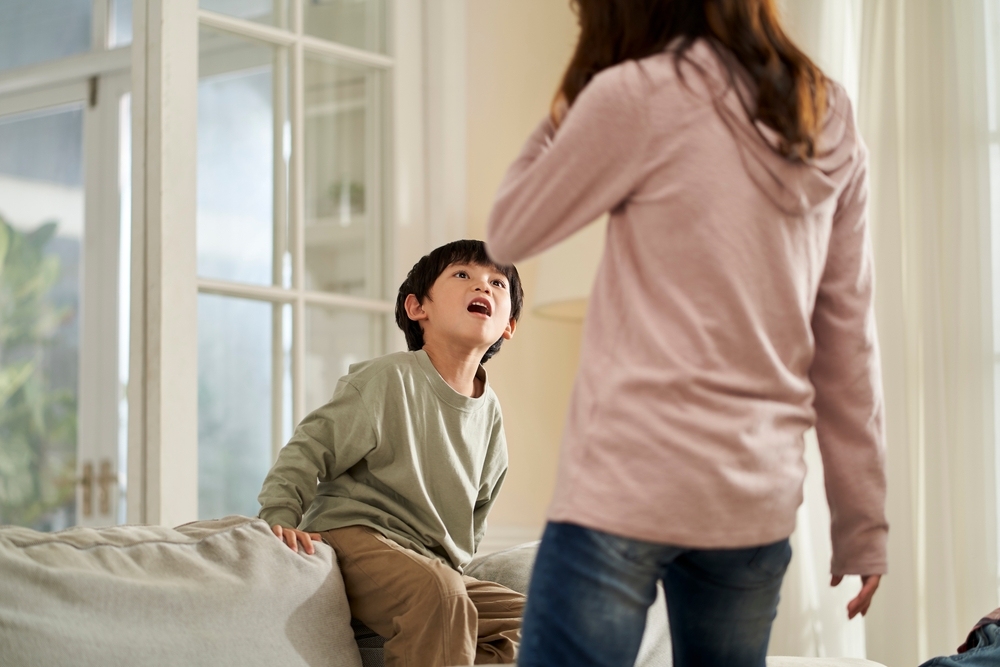 Vì sao trẻ thường nói trống không trong thời đại hiện nay