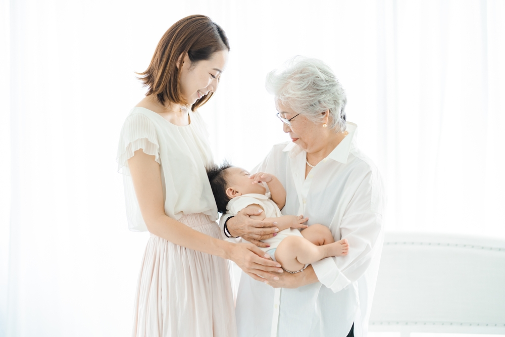 chăm sóc trẻ sơ sinh 1 tháng tuổi