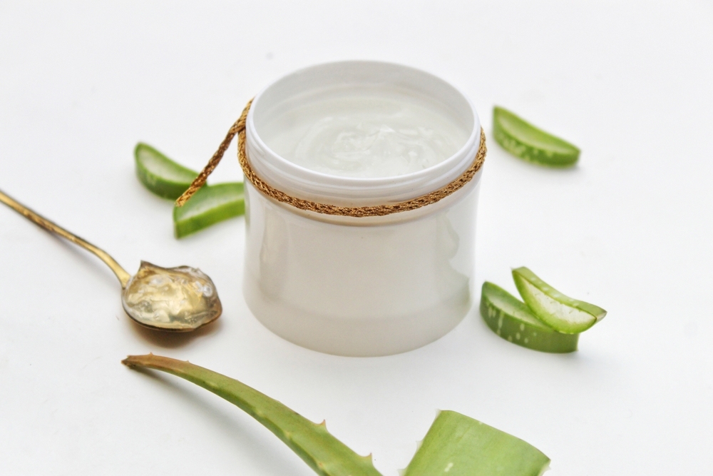 cách giảm ngứa vùng kín nhanh nhất bằng gel nha đam tươi