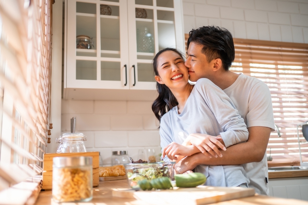 Làm thế nào để khơi lại chuyện hẹn hò trong hôn nhân