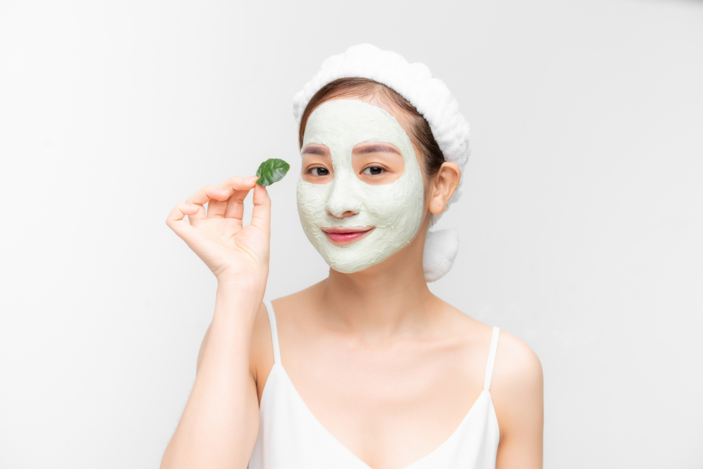 tìm hiểu đắp mặt nạ xong có cần rửa mặt không​