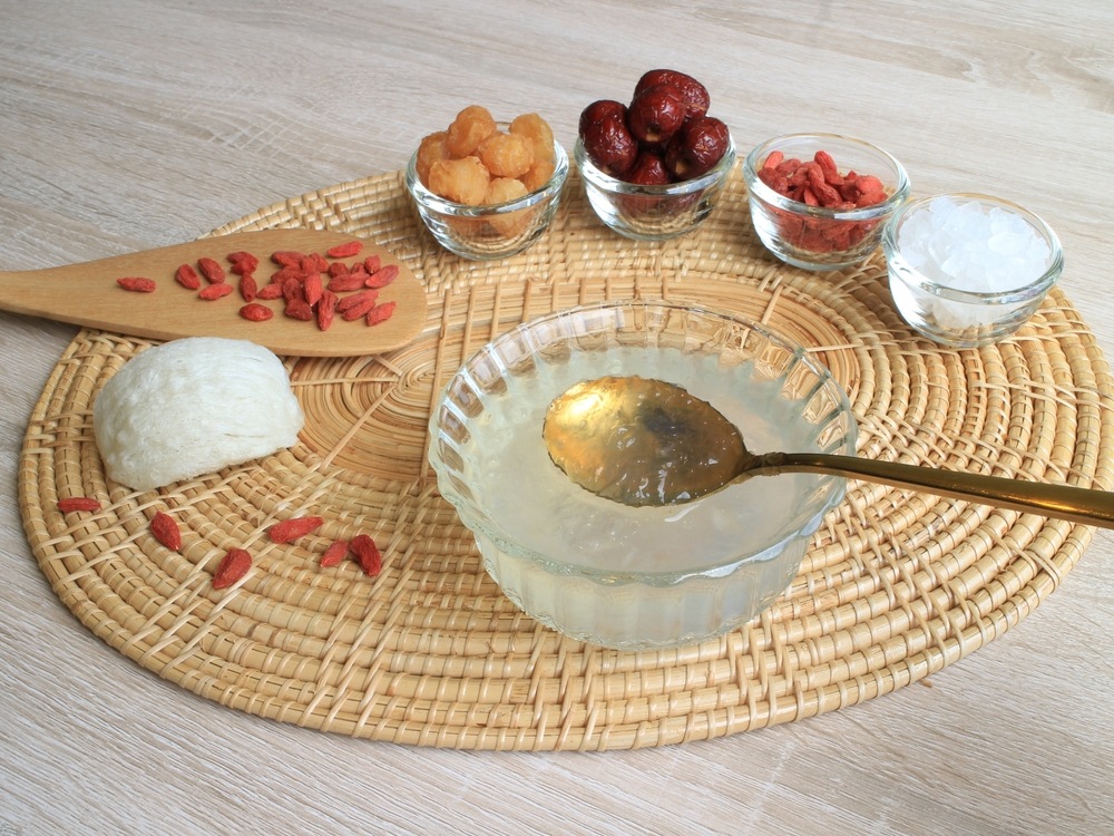 bà bầu nên an yến vào tháng thứ mấy và hướng dẫn cách ăn yến chuẩn khoa học dành cho bà bầu