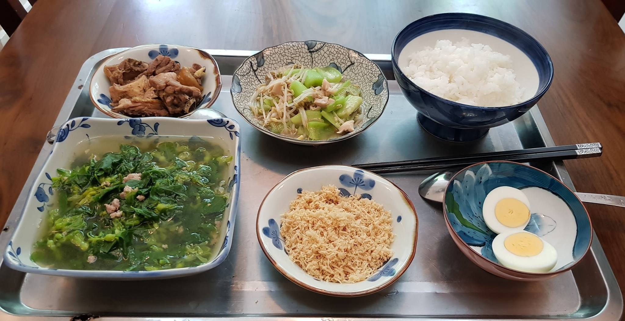 thực đơn ở cữ cho mẹ sinh mổ​