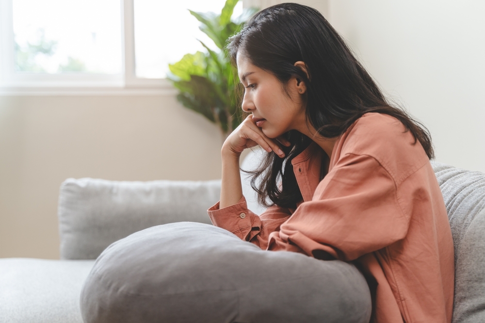 Những dấu hiệu bạn đang tự áp đặt tích cực độc hại lên bản thân