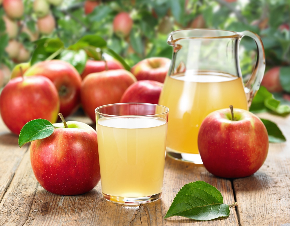 uống gì để hết mệt mỏi​ là nước ép táo
