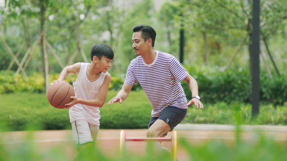 Cách dạy con tuổi dậy thì để vượt qua áp lực mạng xã hội