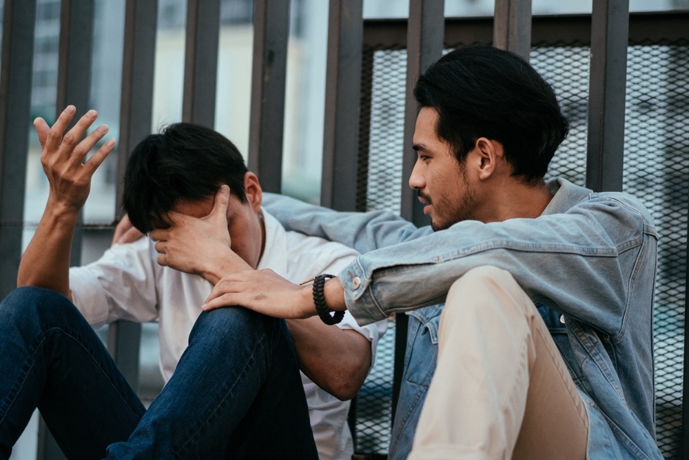 Góc khuất ít ai thấu hiểu khi người đàn ông khóc