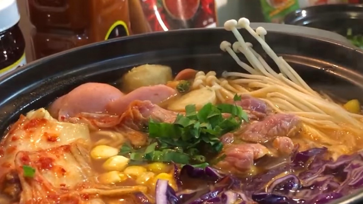 cách nấu mì cay​​​ bò