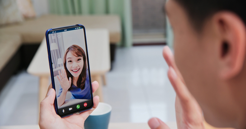 nhận biết tâm lý đàn ông khi yêu xa​ 