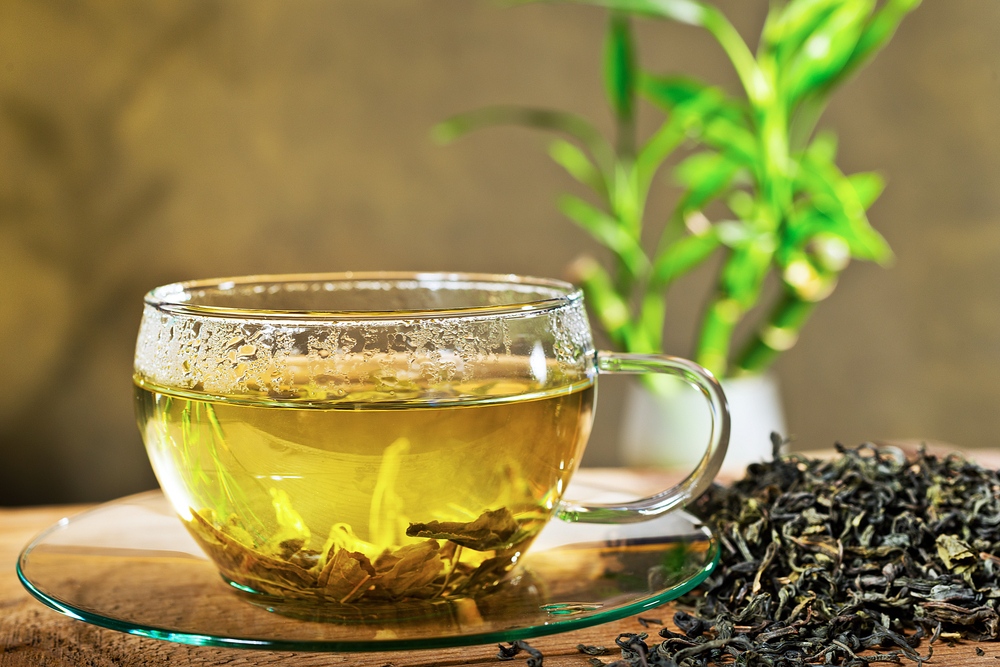 cách nấu lá trà xanh tươi để uống​ và lợi ích khi uống lá trà xanh tươi mỗi ngày