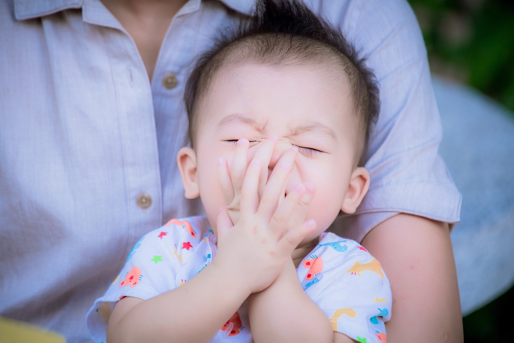 các hiểu lầm thường gặp về dấu hiệu viêm phổi ở trẻ sơ sinh Những hiểu lầm thường gặp về dấu hiệu viêm phổi ở trẻ sơ sinh