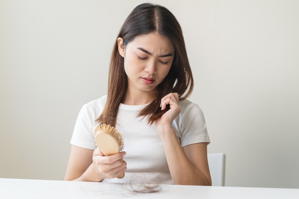 Nguyên nhân khiến tóc rụng nhiều