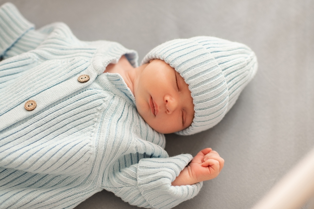 chăm sóc em bé​