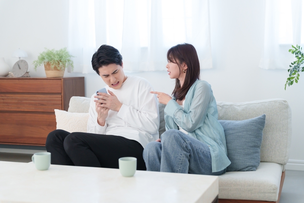 Gia đình náo loạn do người thứ ba Gia đình náo loạn vì người thứ ba