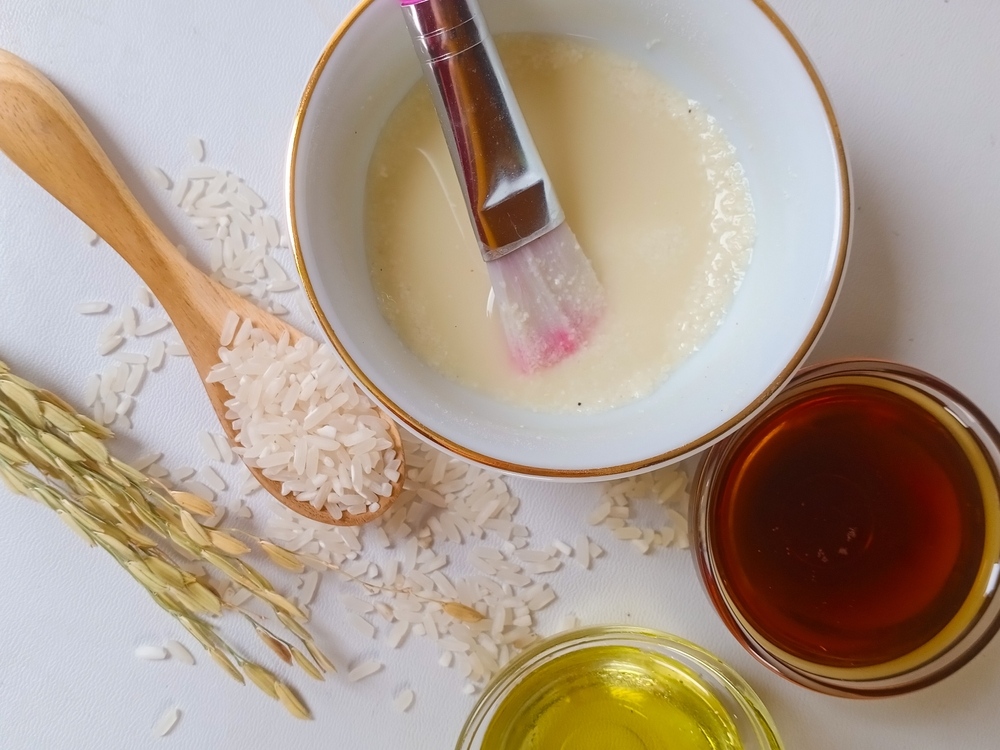 rửa mặt bằng nước vo gạo kết hợp những nguyên liệu khác rửa mặt bằng nước vo gạo kết hợp nguyên liệu khác