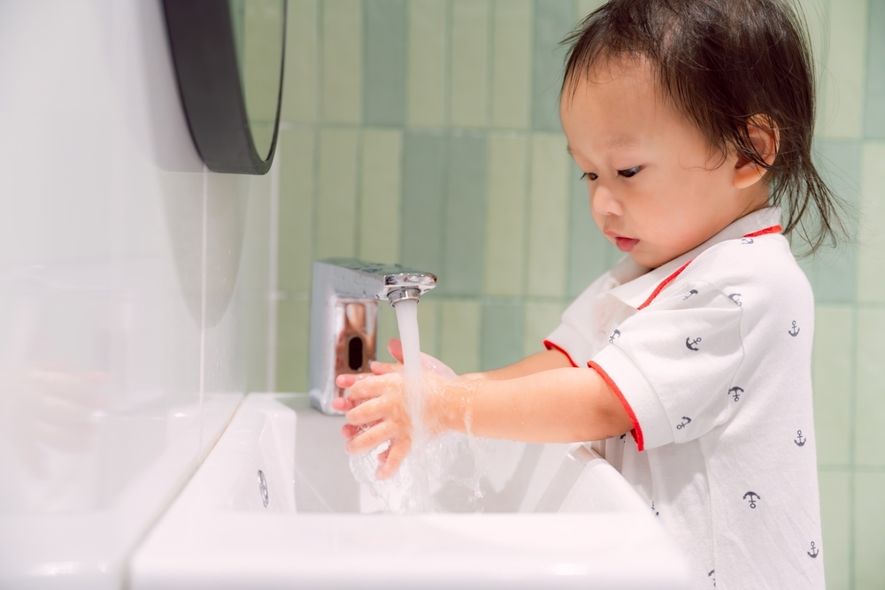 rửa tay trước khi ăn​