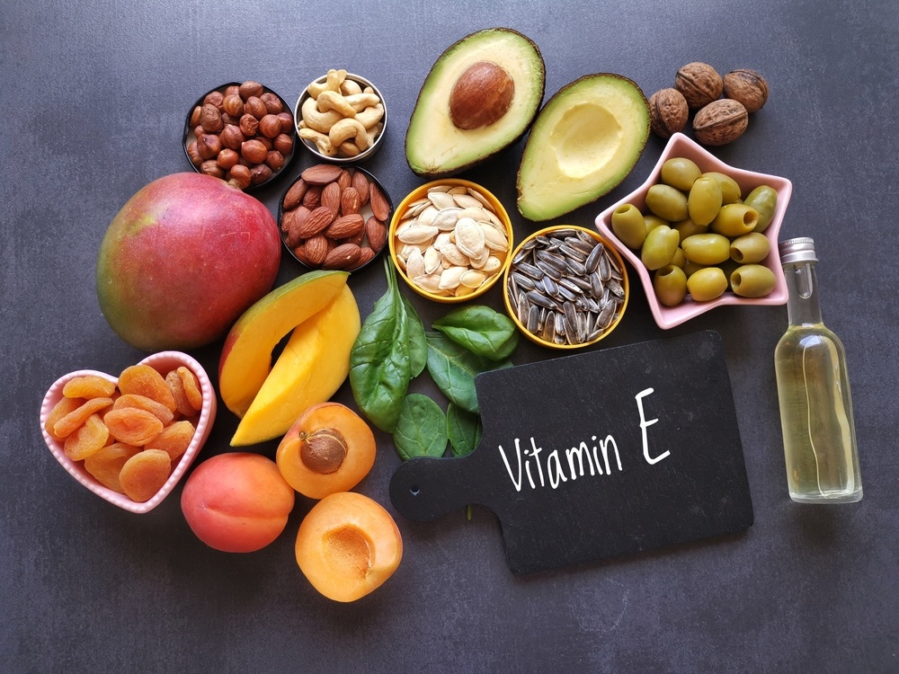 phục hồi da mặt bị rỗ tại nhà​ với chế độ dinh dưỡng