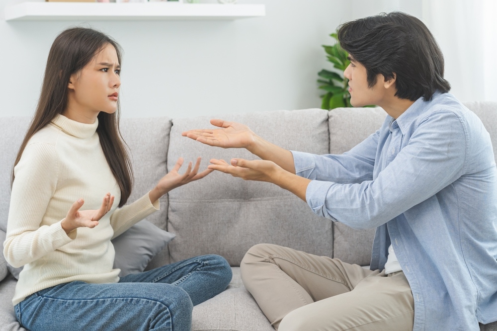 bạo lực lạnh và cãi vã