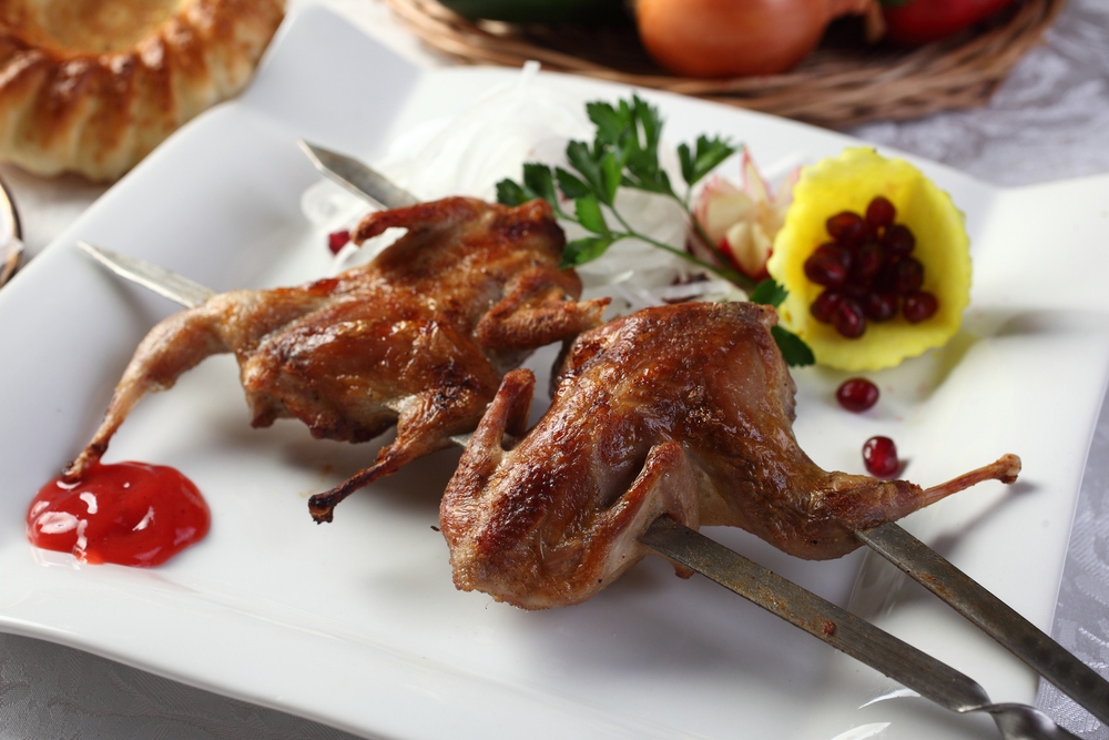 cách làm cút chiên bơ tại nhà