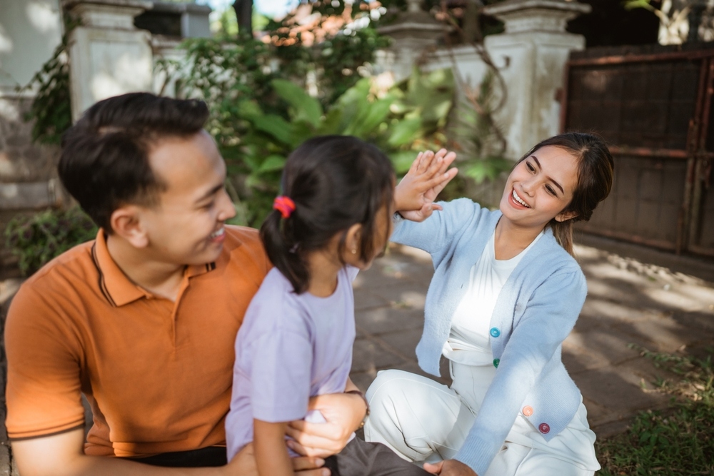 Cách dạy trẻ làm việc tốt đúng cách để không phản tác dụng Cách dạy con làm việc tốt đúng cách để không phản tác dụng