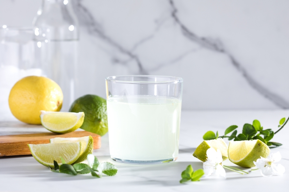 mẹo chữa ăn không tiêu là nước cốt chanh