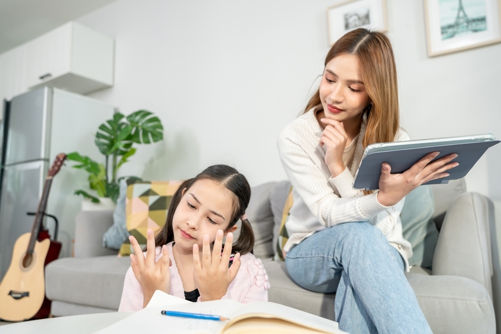 Trẻ em với việc học tập và vai trò của sự đồng hành từ cha mẹ Trẻ em với việc học tập và vai trò của sự đồng hành từ ba mẹ