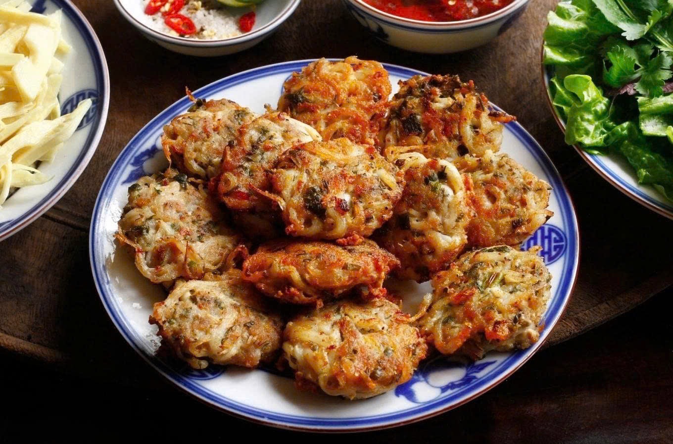 Cách làm chả cá ngần chiên vàng giòn