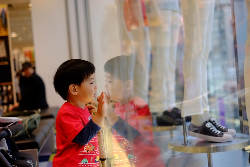 dạy con kỹ năng khi bị lạc và nguyên nhân bị lạc