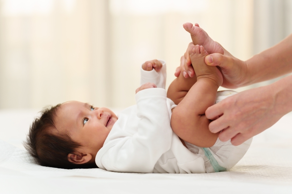 trẻ sơ sinh 2 tháng đi ngoài bao nhiêu lần​