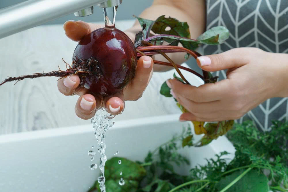 cách nấu nước củ dền uống và sơ chế củ dền đúng cách