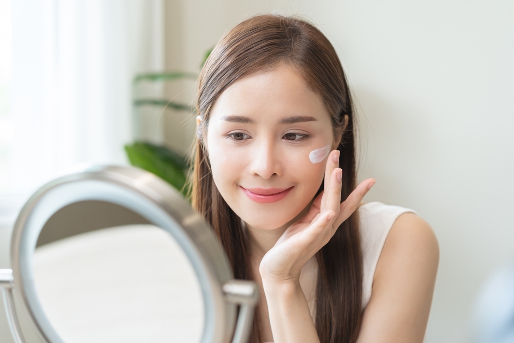 kem lót trước hay kem chống nắng trước