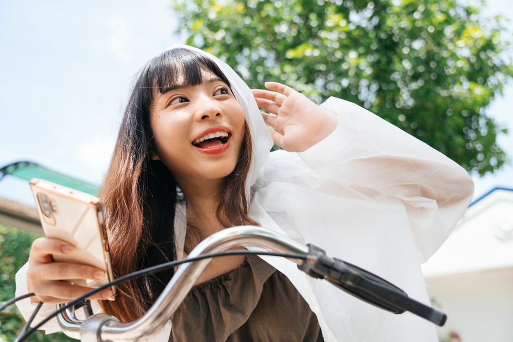 Màu nào chống nắng tốt nhất khi đi xe máy mỗi ngày dưới góc nhìn khoa học