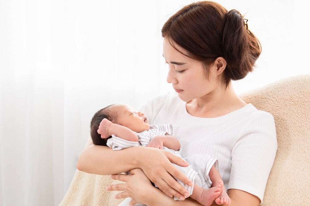cữ bú của trẻ sơ sinh 2 tháng tuổi và những lưu ý quan trọng