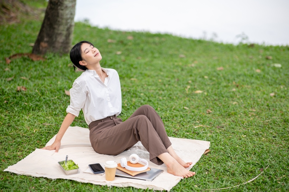 quẳng gánh lo đi mà vui sống